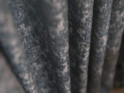 Купить blackout шторы для спальни в темных тонах