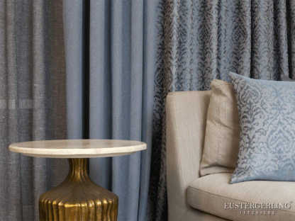 Шторы в спальню для спокойного и уютного интерьера